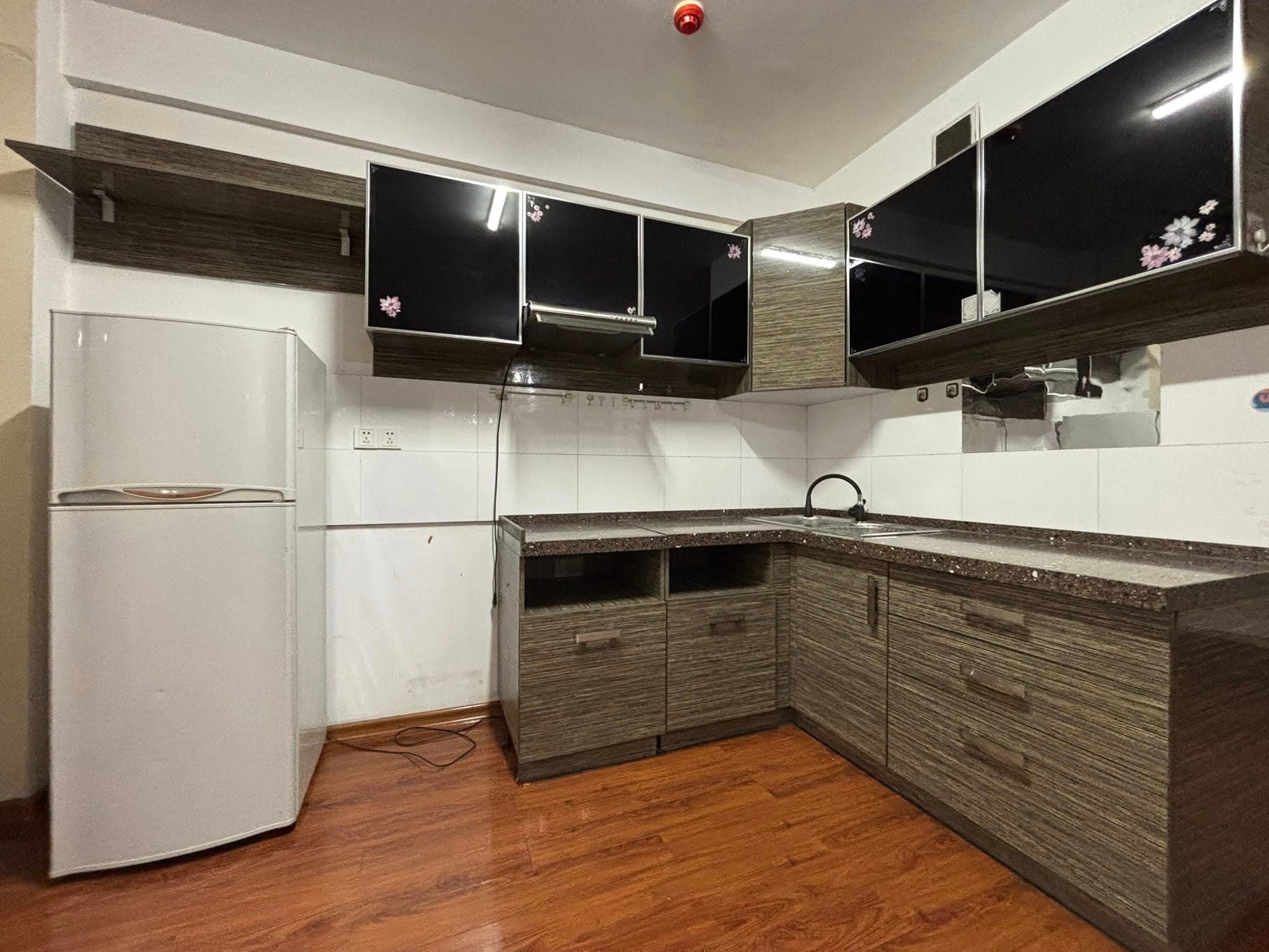ХУД 20-р хороо Crown 86 residence хотхонд 2 өрөө орон сууц хөлслүүлнэ